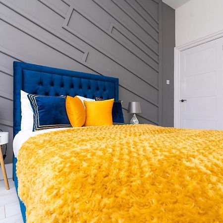 Cheerful 2 Bedroom Homely Apartment, Sleeps 6 Guest Comfy, 3X Double Bed, Parking, Free Wifi, Suitable For Business, Leisure Guest,Glasgow, Glasgow West End, Near City Centre Ngoại thất bức ảnh