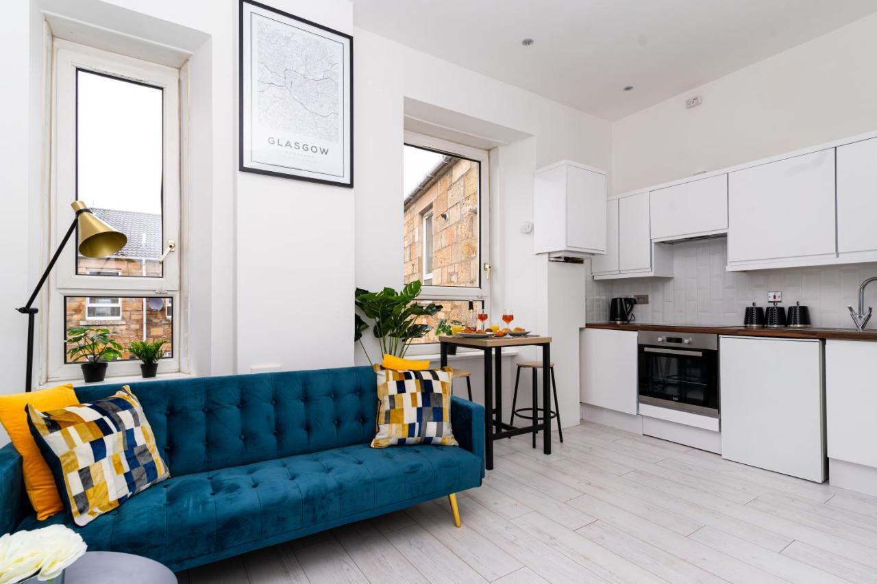 Cheerful 2 Bedroom Homely Apartment, Sleeps 6 Guest Comfy, 3X Double Bed, Parking, Free Wifi, Suitable For Business, Leisure Guest,Glasgow, Glasgow West End, Near City Centre Ngoại thất bức ảnh